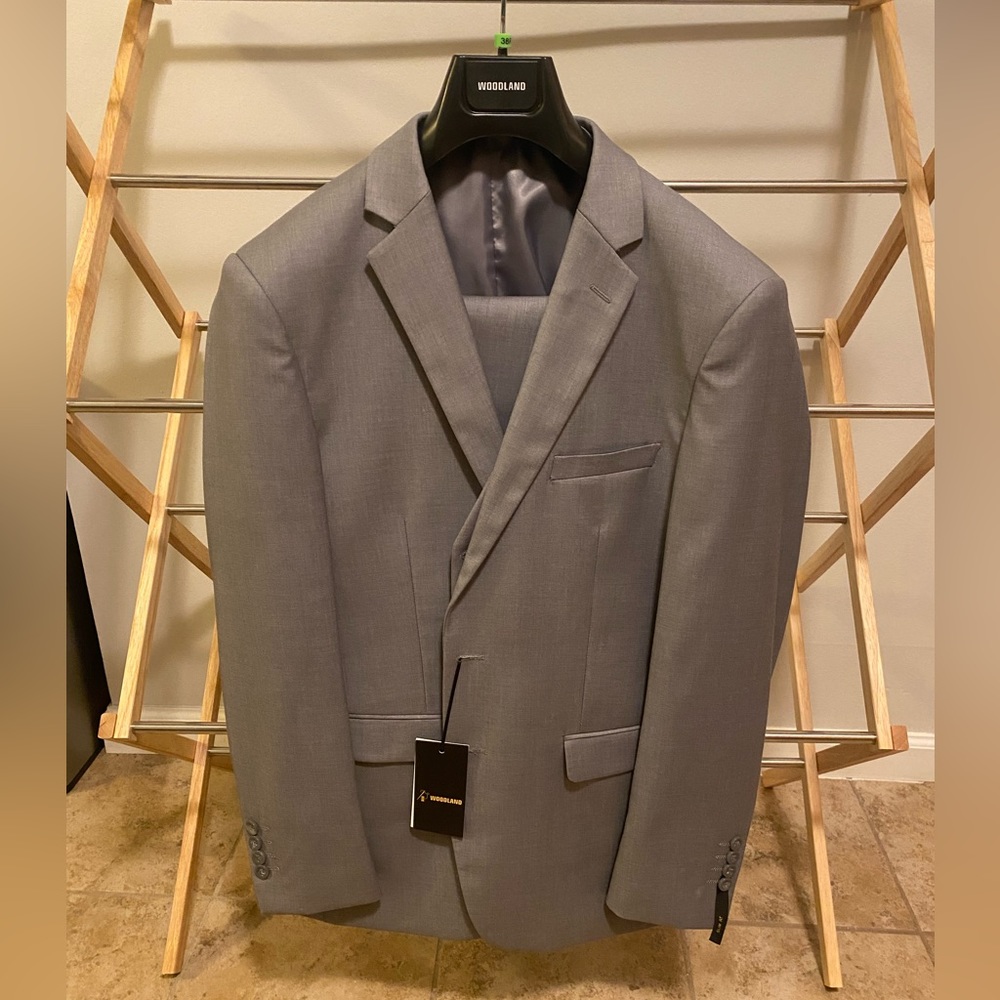 Men’s Gray 3-piece Suit